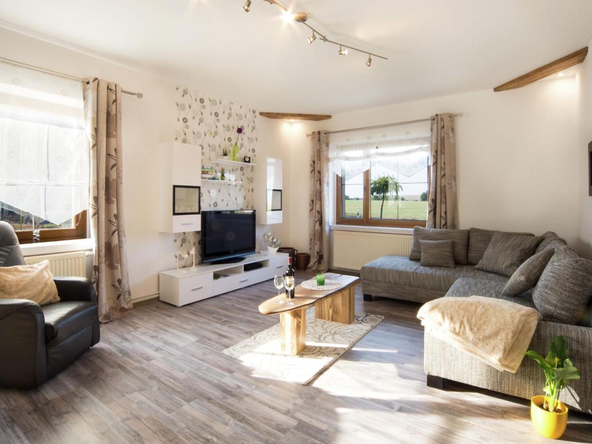 Spacious Apartment With Terrace Zur Forelle Ballenstedt Dış mekan fotoğraf